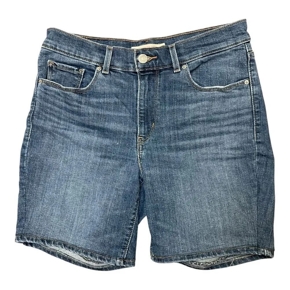 Levi’s Classic Bermuda Denim Jean Shorts Size 27 EUC